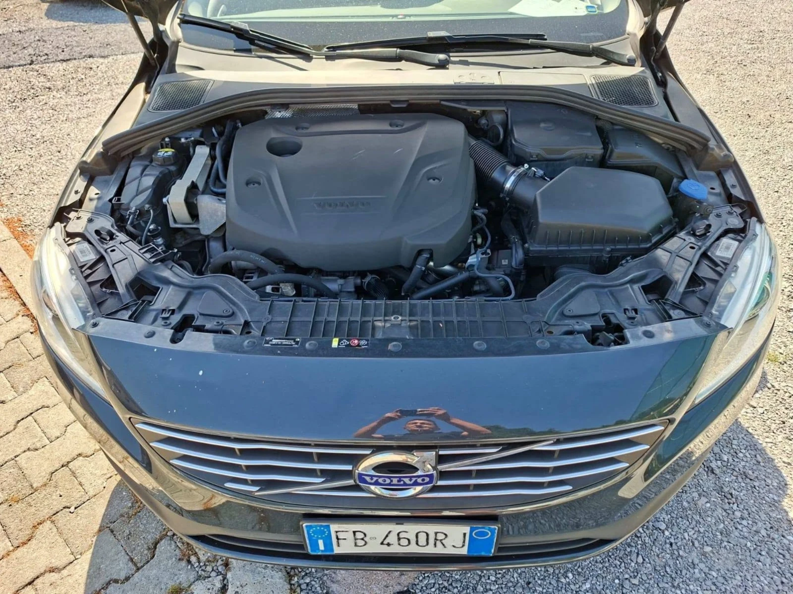 Volvo V60 ОЧАКВАН ВНОС/2.0D/150КС/КАТО НОВА, снимка 16 - Автомобили и джипове - 55005427
