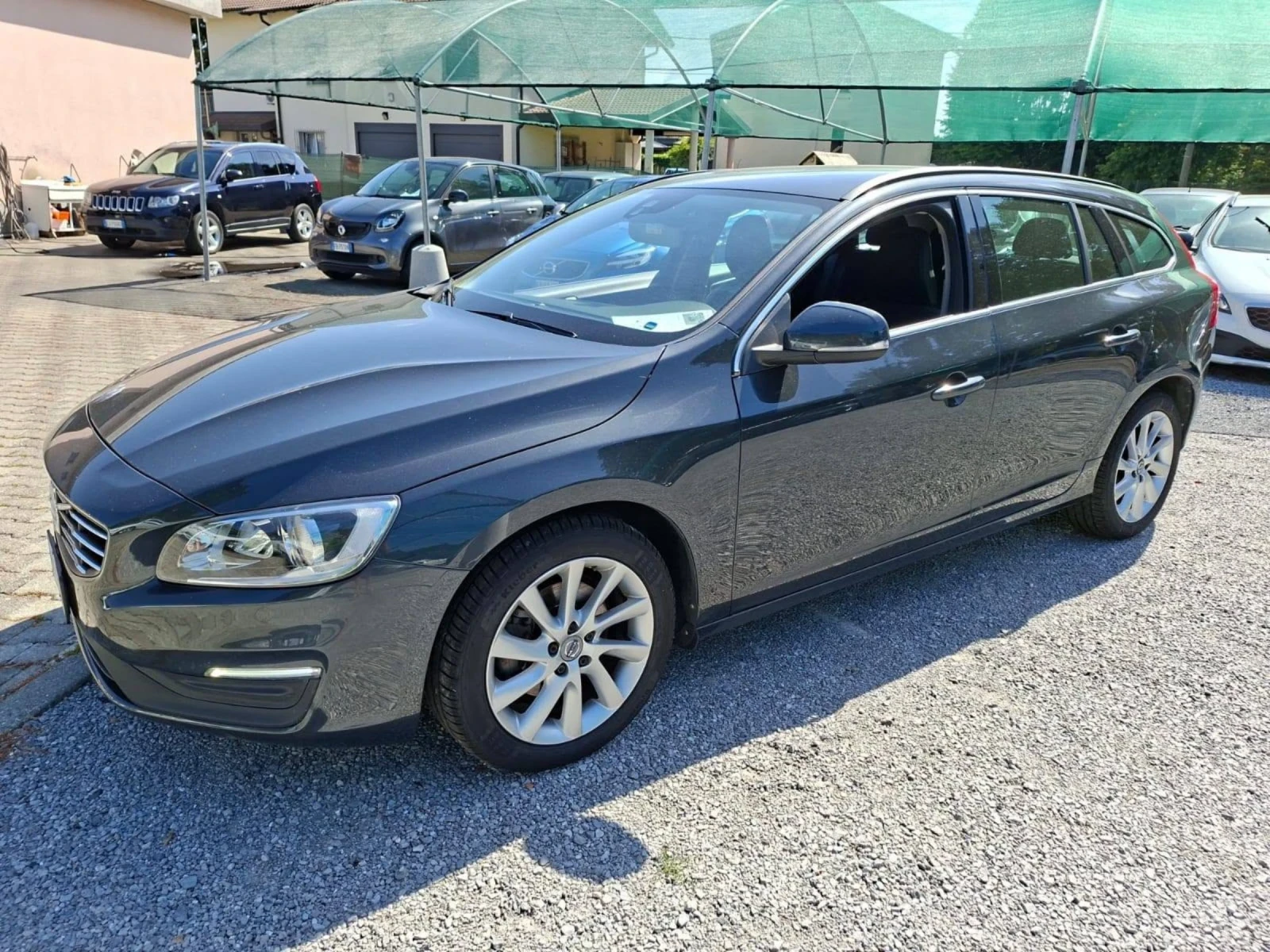 Volvo V60 ОЧАКВАН ВНОС/2.0D/150КС/КАТО НОВА, снимка 3 - Автомобили и джипове - 55005427