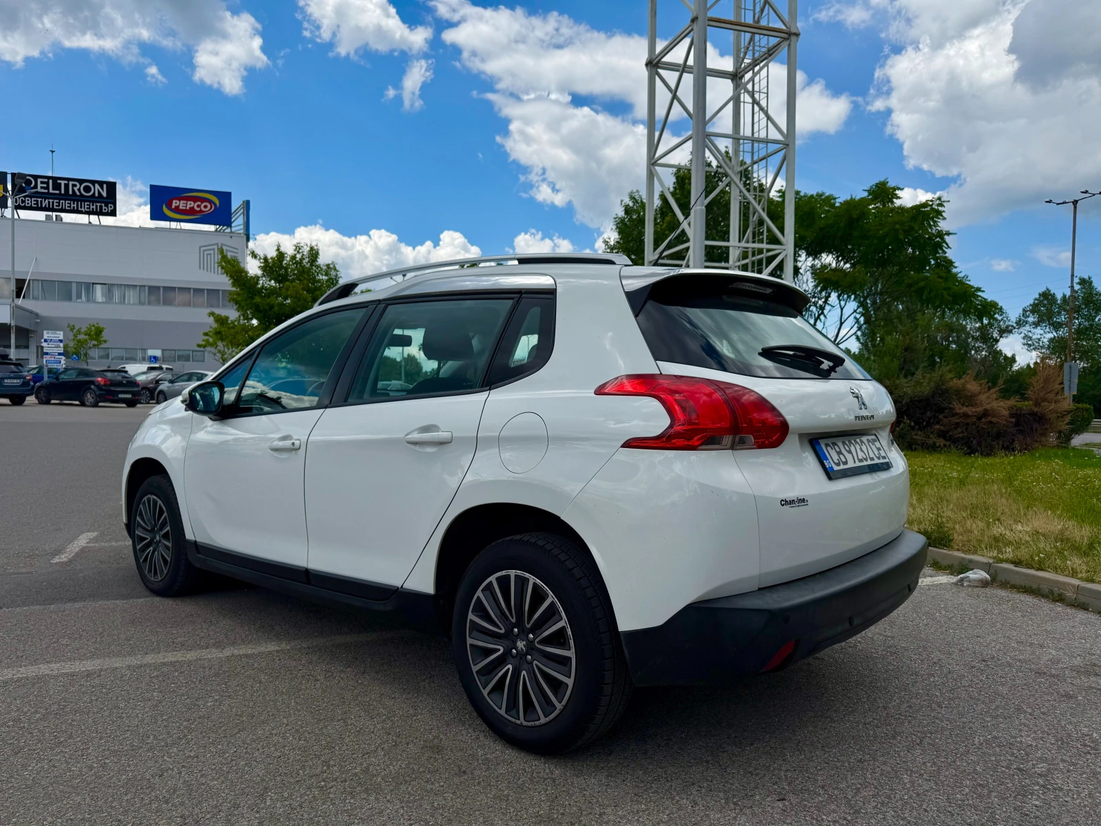 Peugeot 2008 1.4D 6 МЕСЕЦА ГАРАНЦИЯ ИЛИ 5000КМ, снимка 3 - Автомобили и джипове - 55048441