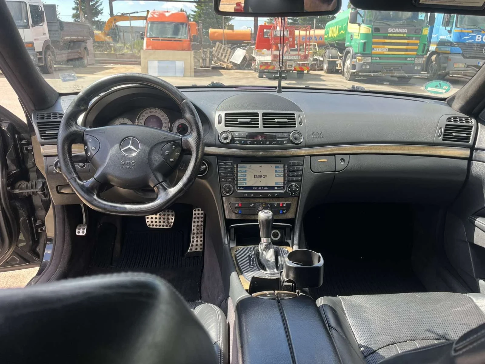 Mercedes-Benz E 320 Avantgarde, снимка 7 - Автомобили и джипове - 55162495