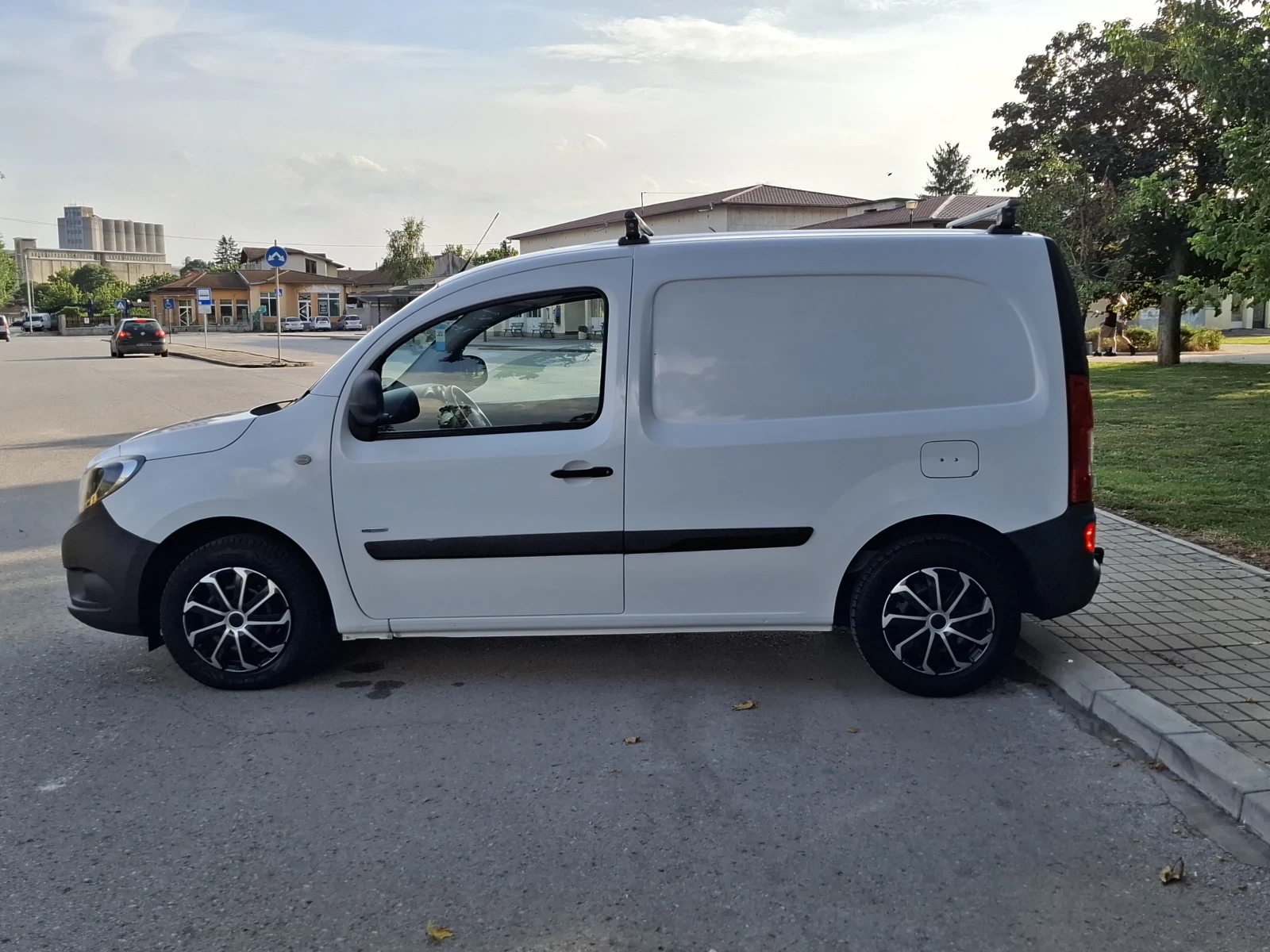 Mercedes-Benz Citan 111 cdi, снимка 8 - Автомобили и джипове - 55316111