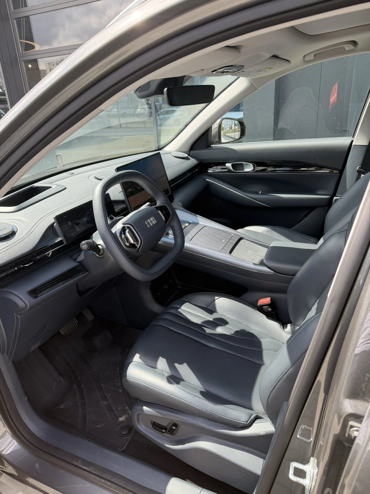 Geely EX5 MAX, снимка 7 - Автомобили и джипове - 55406631