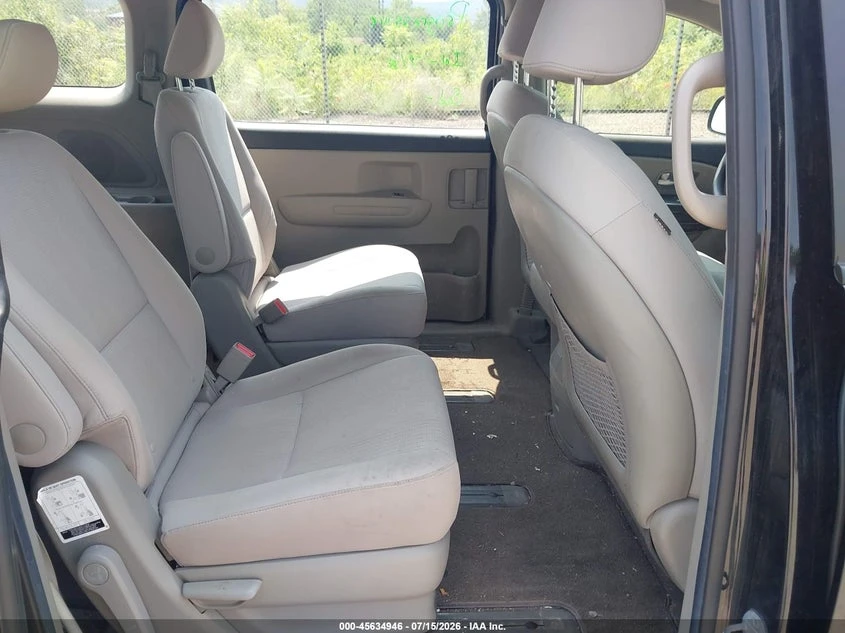Kia Carnival 3.3l Sedona L, снимка 8 - Автомобили и джипове - 55816092