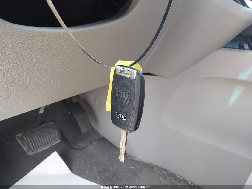 Kia Carnival 3.3l Sedona L, снимка 11 - Автомобили и джипове - 55816092