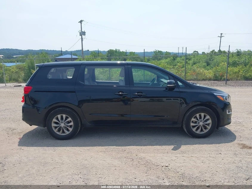 Kia Carnival 3.3l Sedona L, снимка 13 - Автомобили и джипове - 55816092