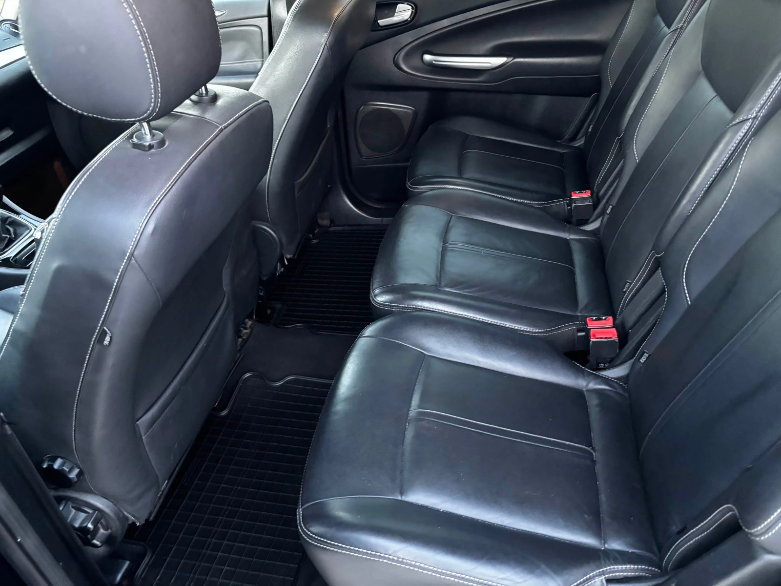 Ford S-Max 2.2TDI, снимка 13 - Автомобили и джипове - 55879698