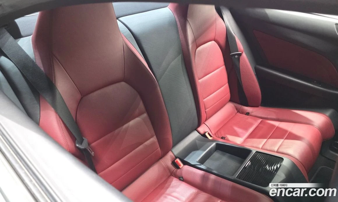 Mercedes-Benz E 200 E200 Coupe, снимка 12 - Автомобили и джипове - 56117467