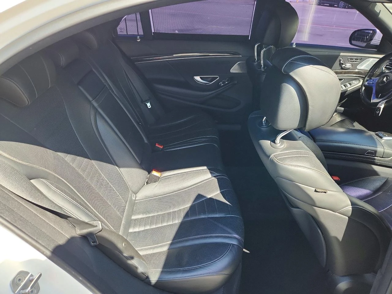 Mercedes-Benz S 560 ДИСТРОНИК - ОБДУХ - МАСАЖ - BURMESTER - FULL, снимка 10 - Автомобили и джипове - 56225512