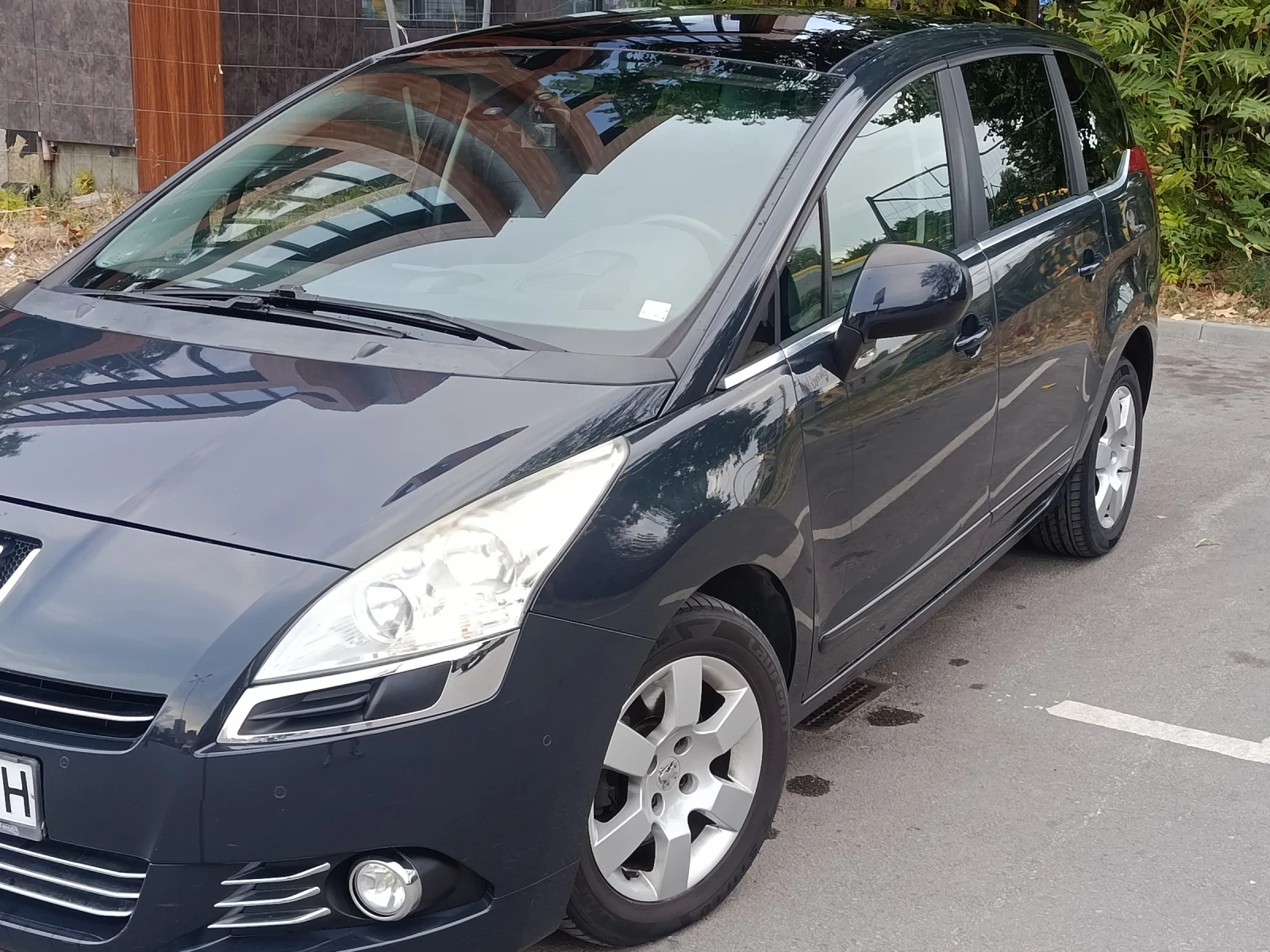 Peugeot 5008 2.0 HDI, снимка 2 - Автомобили и джипове - 56227132