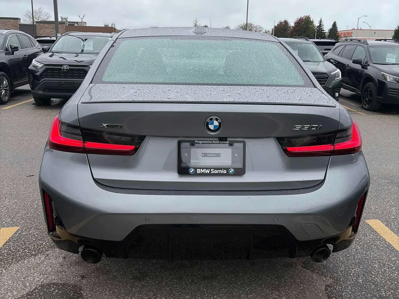 BMW 330 * xDrive * CARFAX * ����� �� ����������� | Mobile.bg � ����������� 4