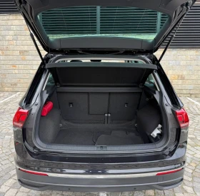 VW Tiguan 2.0_TDI_DSG Панорамен_таван Автоматик, снимка 15
