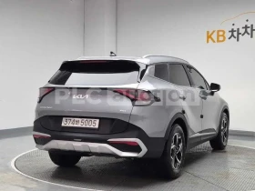 Kia Sportage 2.0 4x4| КАМЕРА| ОБДУХВАНЕ| ПОДГРЕВ| ВКЛ.ТЕХНОТЕСТ, снимка 2