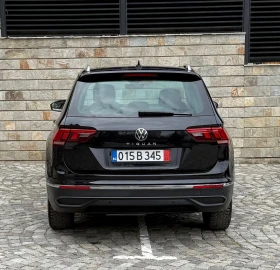 VW Tiguan 2.0_TDI_DSG Панорамен_таван Автоматик - 20499 € / 40092.56 лв. - 72304389 6