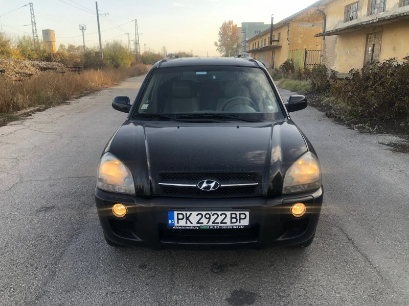 Hyundai Tucson 2.0CRDI* 4x4* НАВИГАЦИЯ, снимка 1 - Автомобили и джипове - 38455950