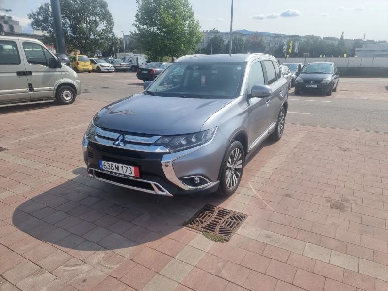 Mitsubishi Outlander, снимка 1 - Автомобили и джипове - 47477084