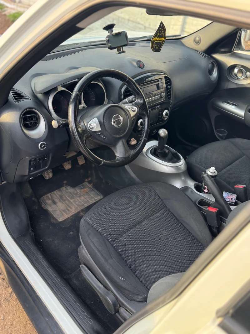 Nissan Juke 1.6i, снимка 5 - Автомобили и джипове - 49438932