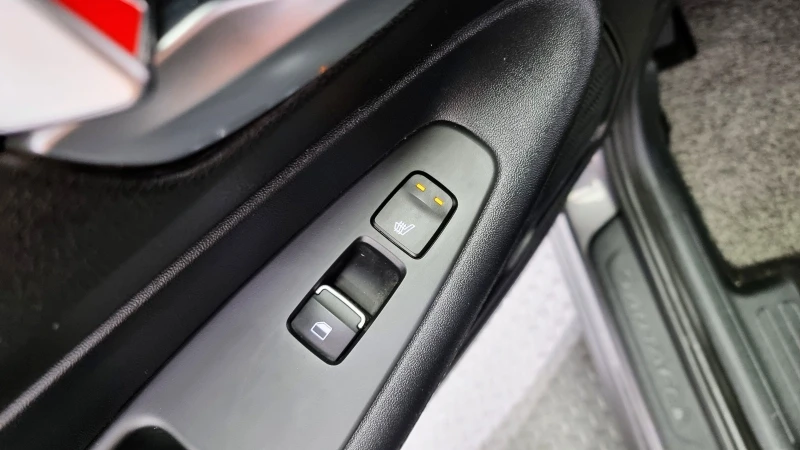 Hyundai Santa fe НАЛИЧНА/ FACELIFT//2.2 CRDi//4WD//DCT/8 СК/PREMIUM, снимка 16 - Автомобили и джипове - 51934700