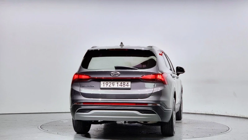 Hyundai Santa fe НАЛИЧНА/ FACELIFT//2.2 CRDi//4WD//DCT/8 СК/PREMIUM, снимка 4 - Автомобили и джипове - 51934700