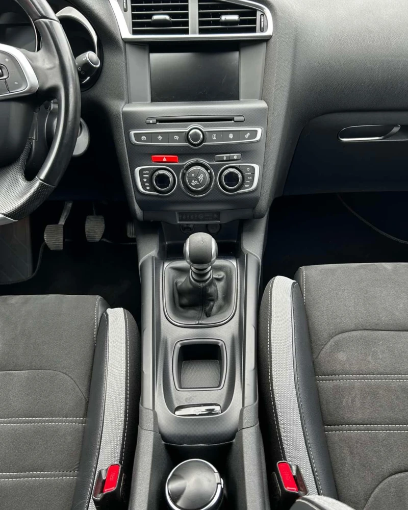 Citroen DS 4 Crossback 1.6 HDi 120 к.с. NAVI, снимка 11 - Автомобили и джипове - 52502377
