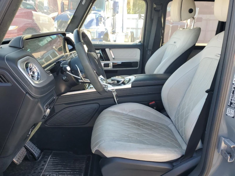 Mercedes-Benz G 63 AMG 360* DISTRONIC* BURMESTER 3D* ADAPTIVE*  , снимка 7 - Автомобили и джипове - 52616486