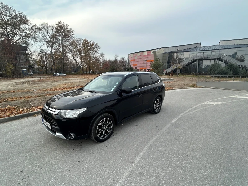 Mitsubishi Outlander 4X4 7 местен , снимка 2 - Автомобили и джипове - 53019954
