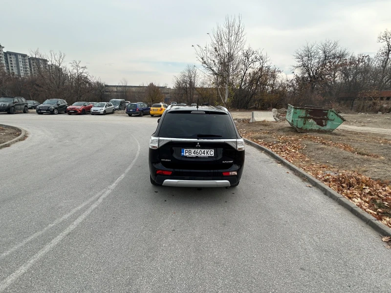 Mitsubishi Outlander 4X4 7 местен , снимка 5 - Автомобили и джипове - 53019954