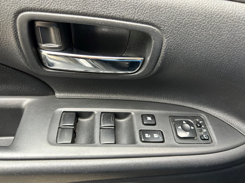Mitsubishi Outlander 4X4 7 местен , снимка 14 - Автомобили и джипове - 53019954