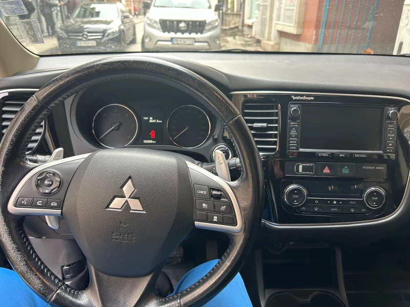Mitsubishi Outlander 4X4 7 местен , снимка 12 - Автомобили и джипове - 53019954