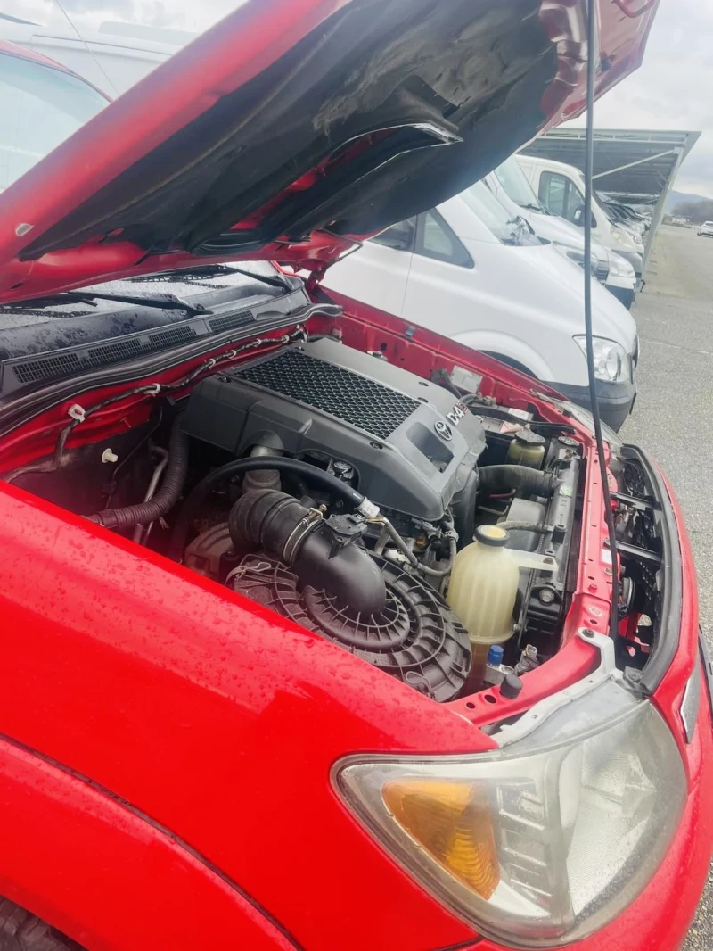 Toyota Hilux 3.0 D-4D 171kc., снимка 11 - Автомобили и джипове - 53308080