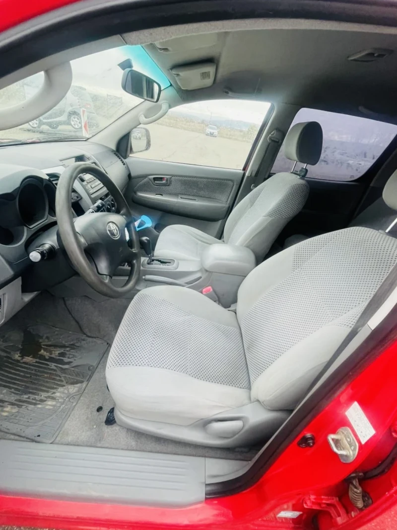 Toyota Hilux 3.0 D-4D 171kc., снимка 8 - Автомобили и джипове - 53308080