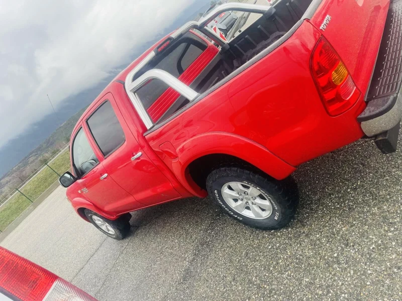 Toyota Hilux 3.0 D-4D 171kc., снимка 6 - Автомобили и джипове - 53308080