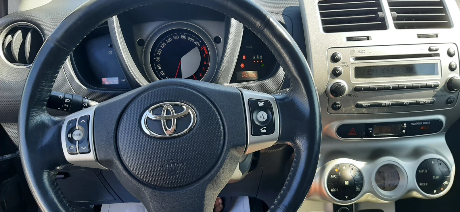 Toyota Urban Cruiser 1.4 d4d - изображение 10