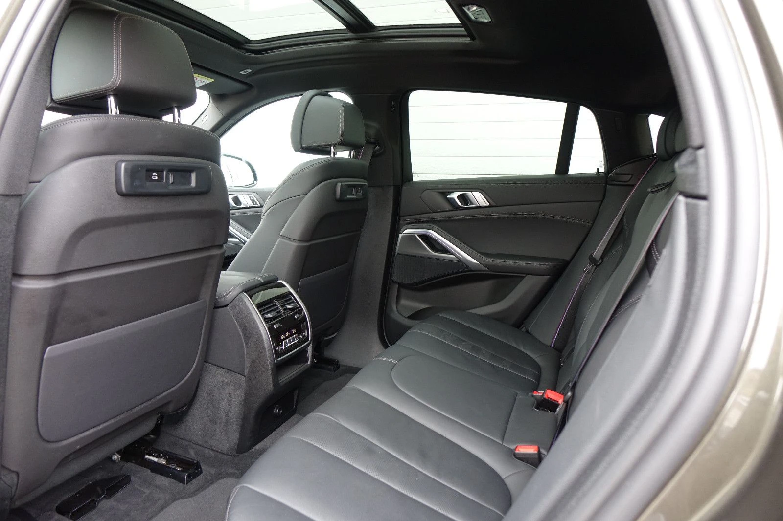 BMW X6  - изображение 7