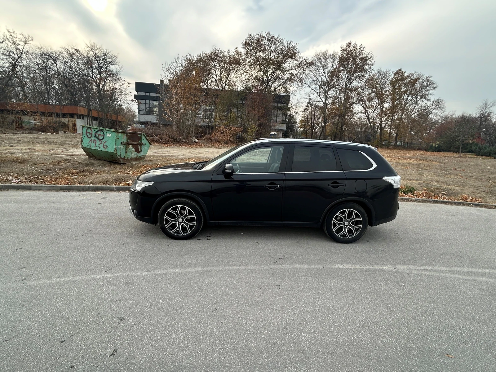 Mitsubishi Outlander 4X4 7 местен Instyle +  - изображение 3