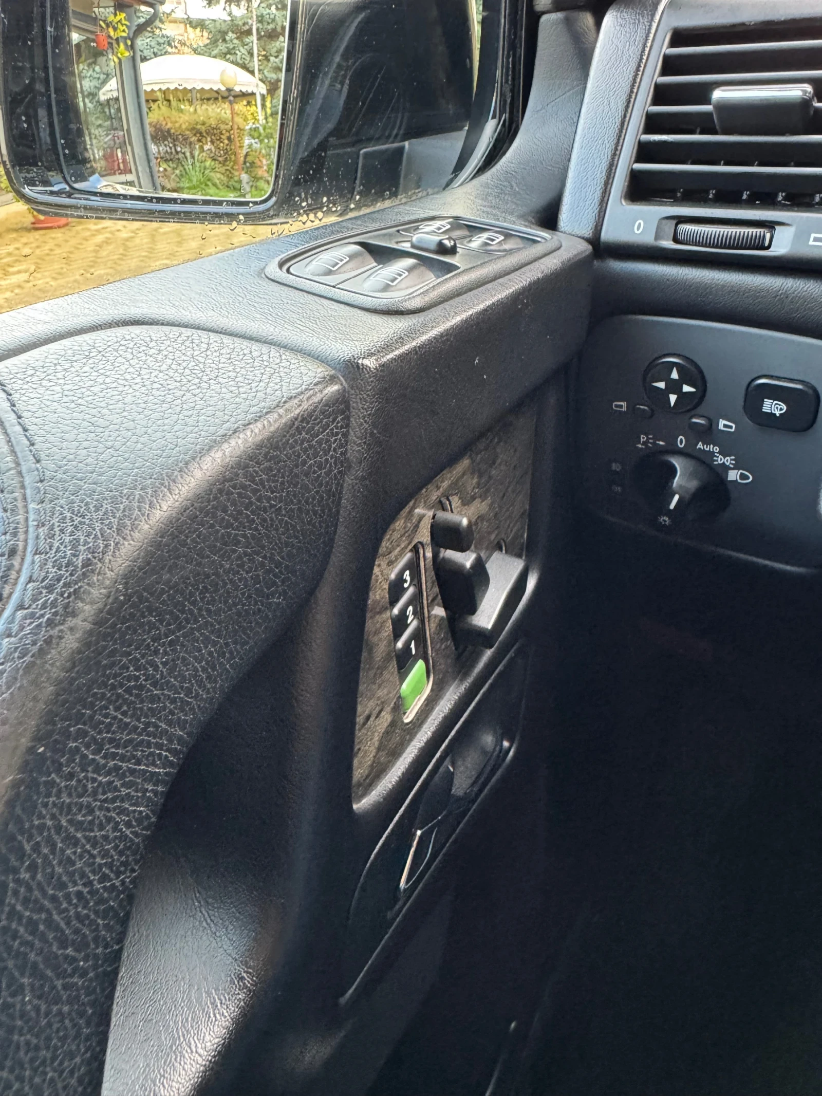 Mercedes-Benz G 350, снимка 12 - Автомобили и джипове - 53708170