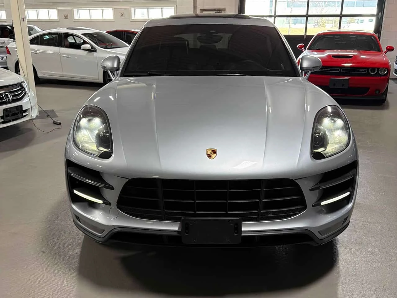 Porsche Macan * Turbo * CARFAX * ОБДУХВАНЕ * BOSE * 2 КЛЮЧА, снимка 6 - Автомобили и джипове - 53971395