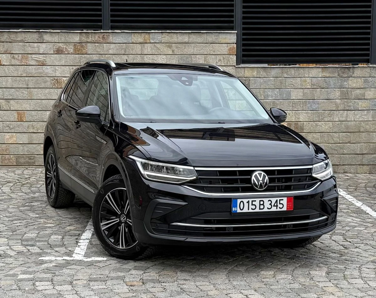 VW Tiguan 2.0_TDI_DSG Панорамен_таван Автоматик, снимка 2 - Автомобили и джипове - 54067290