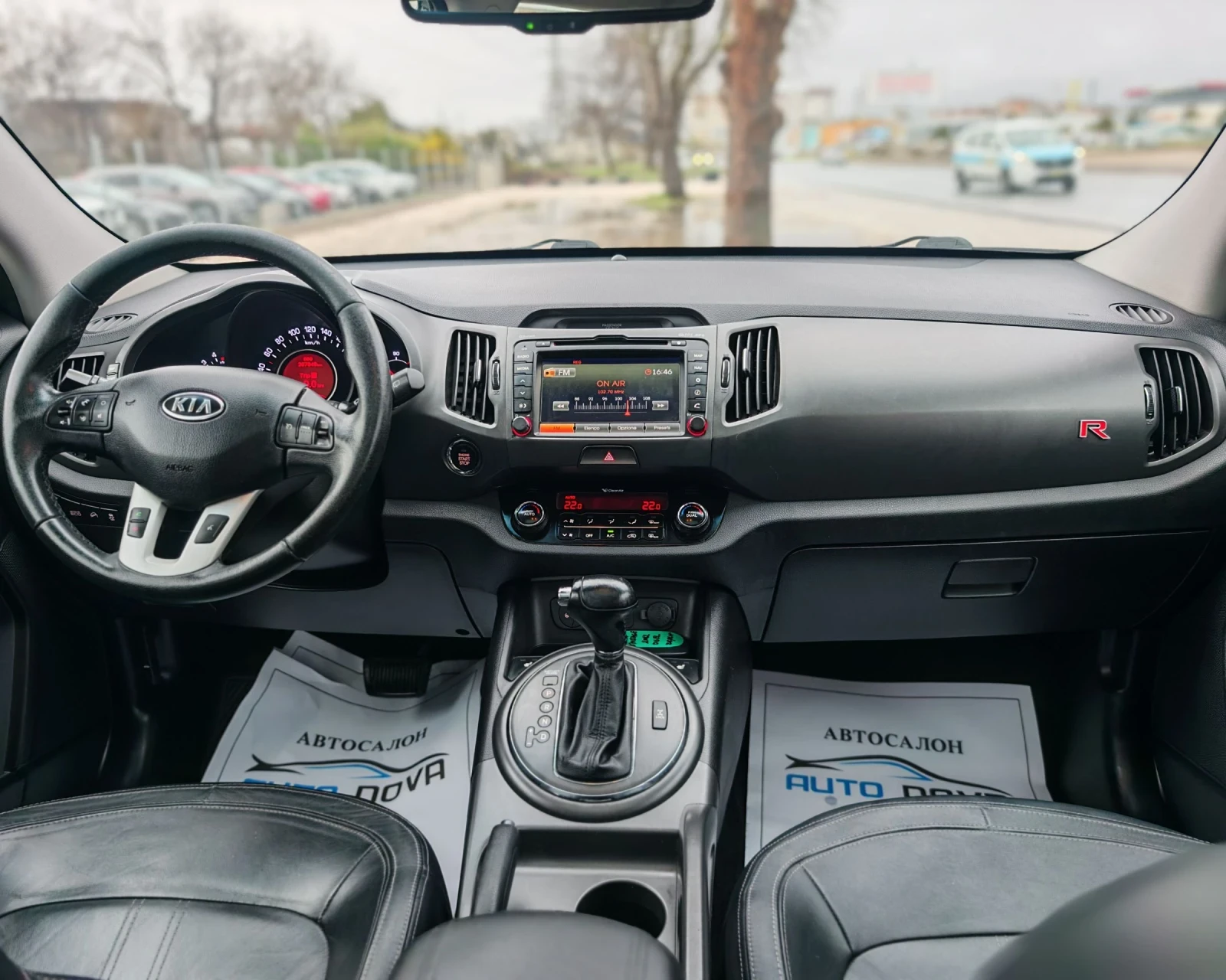 Kia Sportage 2.0 184 К.С. АВТОМАТ!4Х4!ПАНОРАМА! КОЖА! , снимка 13 - Автомобили и джипове - 54072348