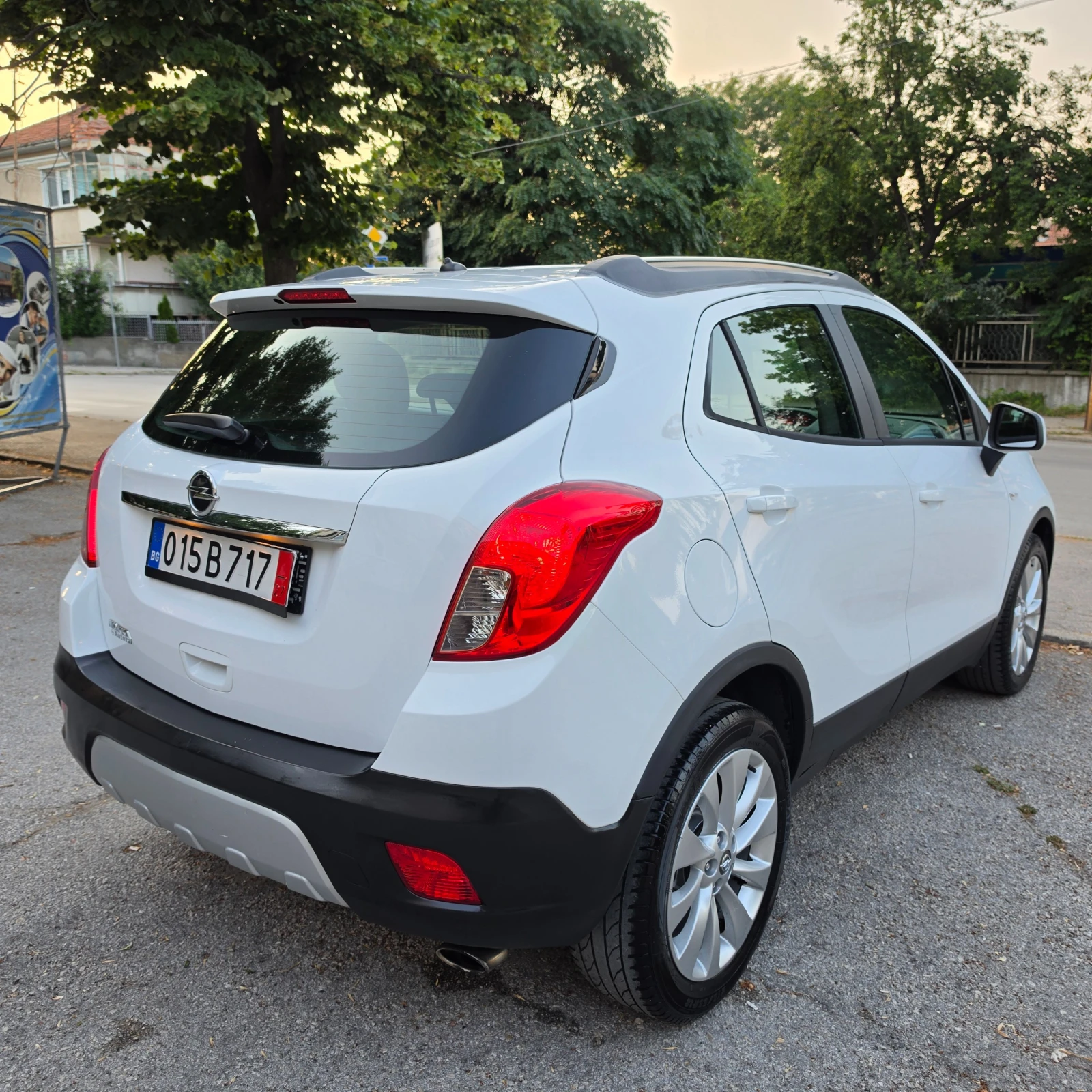 Opel Mokka 1.6i, снимка 5 - Автомобили и джипове - 55105556