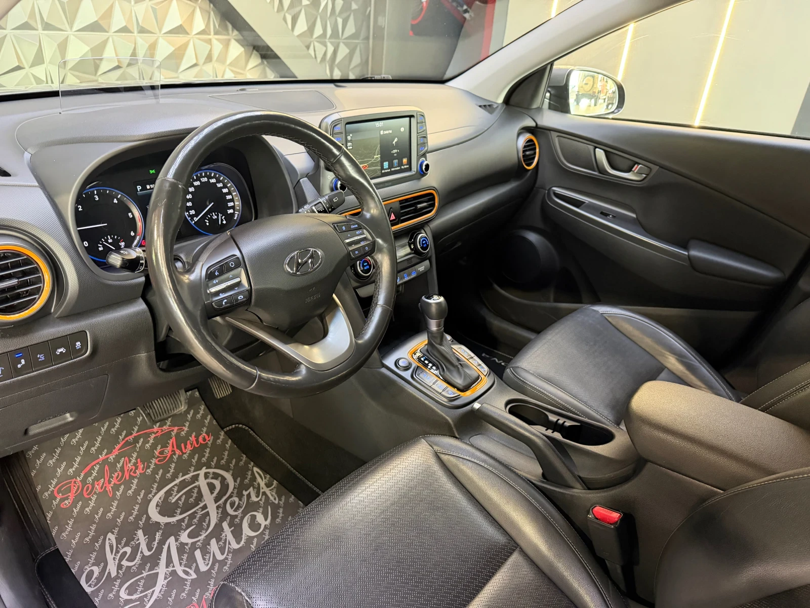 Hyundai Kona 4WD * FULL Екстри * KRELL * HEAD UP, снимка 7 - Автомобили и джипове - 55306983