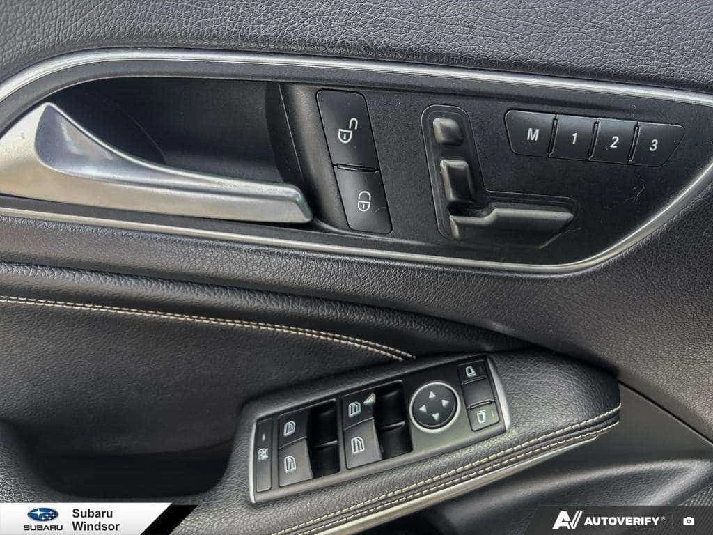 Mercedes-Benz GLA * 4MATIC * АВТОКРЕДИТ * ОТ ПРЕДСТАВИТЕЛСТВО, снимка 14 - Автомобили и джипове - 55391225