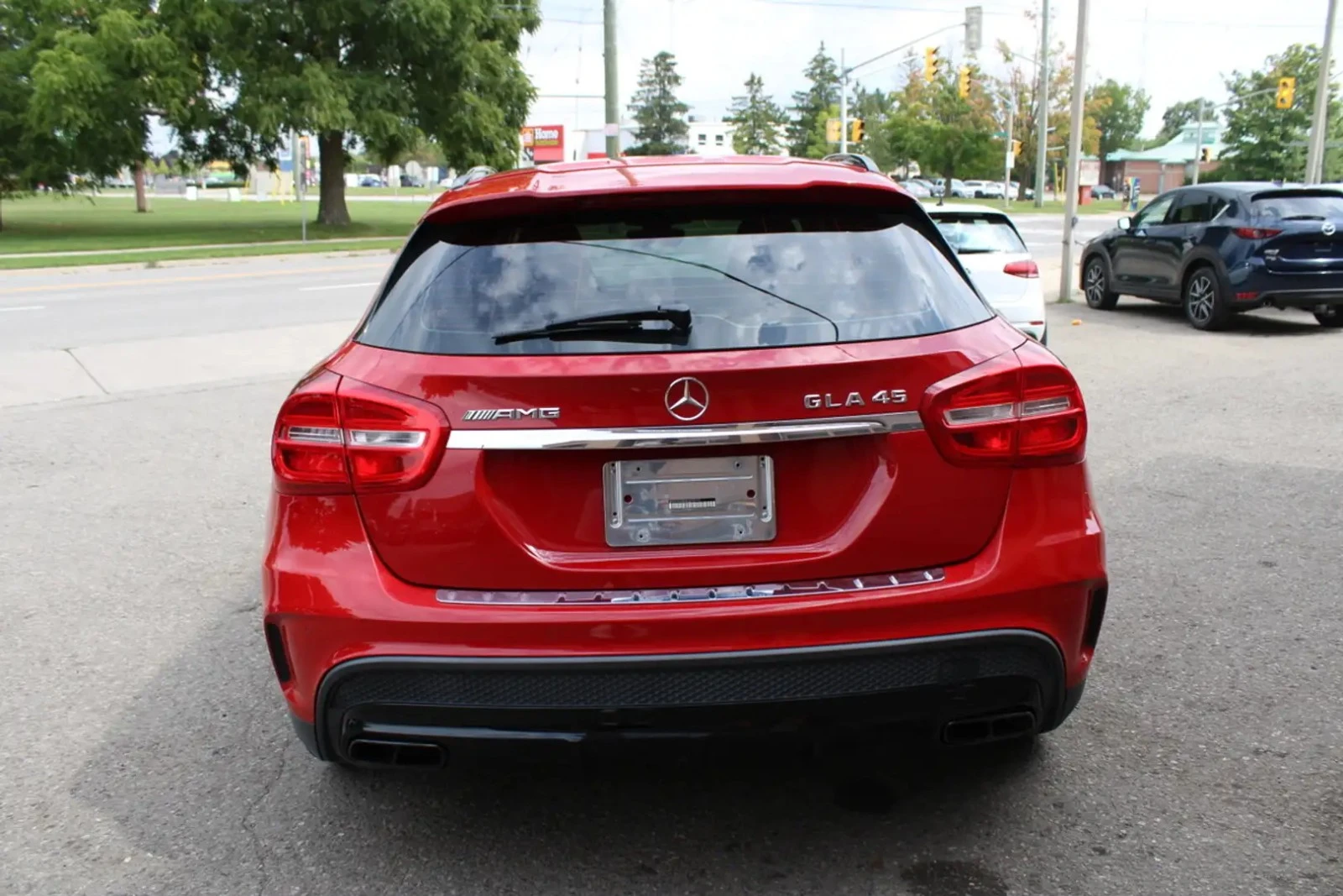 Mercedes-Benz GLA 45 AMG 4MATIC ЦЕНА ДО БЪЛГАРИЯ АВТОКРЕДИТ, снимка 4 - Автомобили и джипове - 55962116