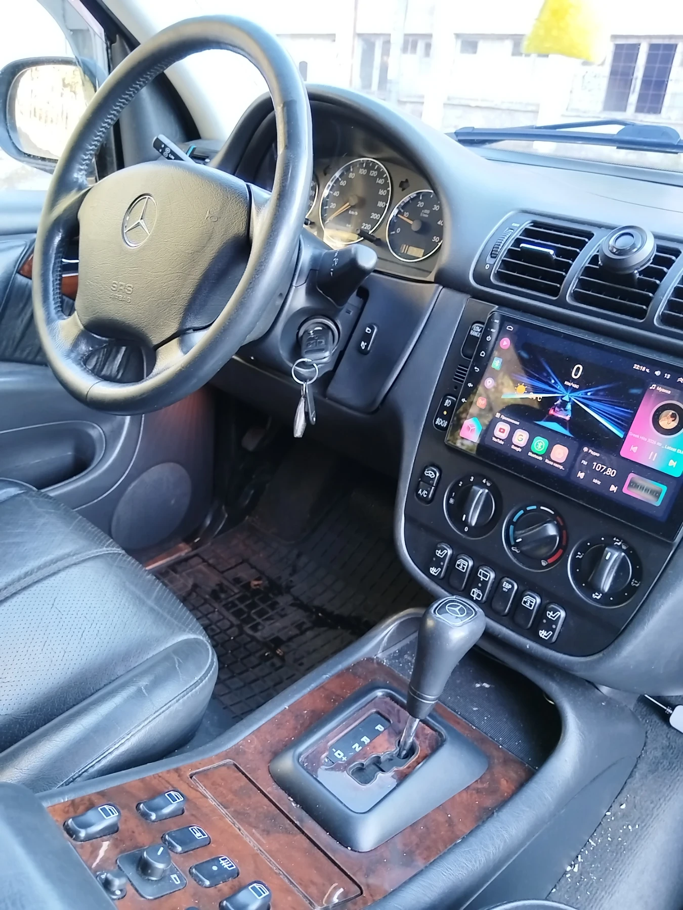 Mercedes-Benz ML 270, снимка 5 - Автомобили и джипове - 56638014