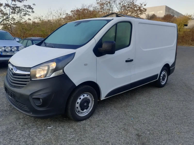 Opel Vivaro, снимка 1 - Бусове и автобуси - 47815335