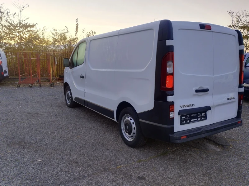 Opel Vivaro, снимка 6 - Бусове и автобуси - 47815335