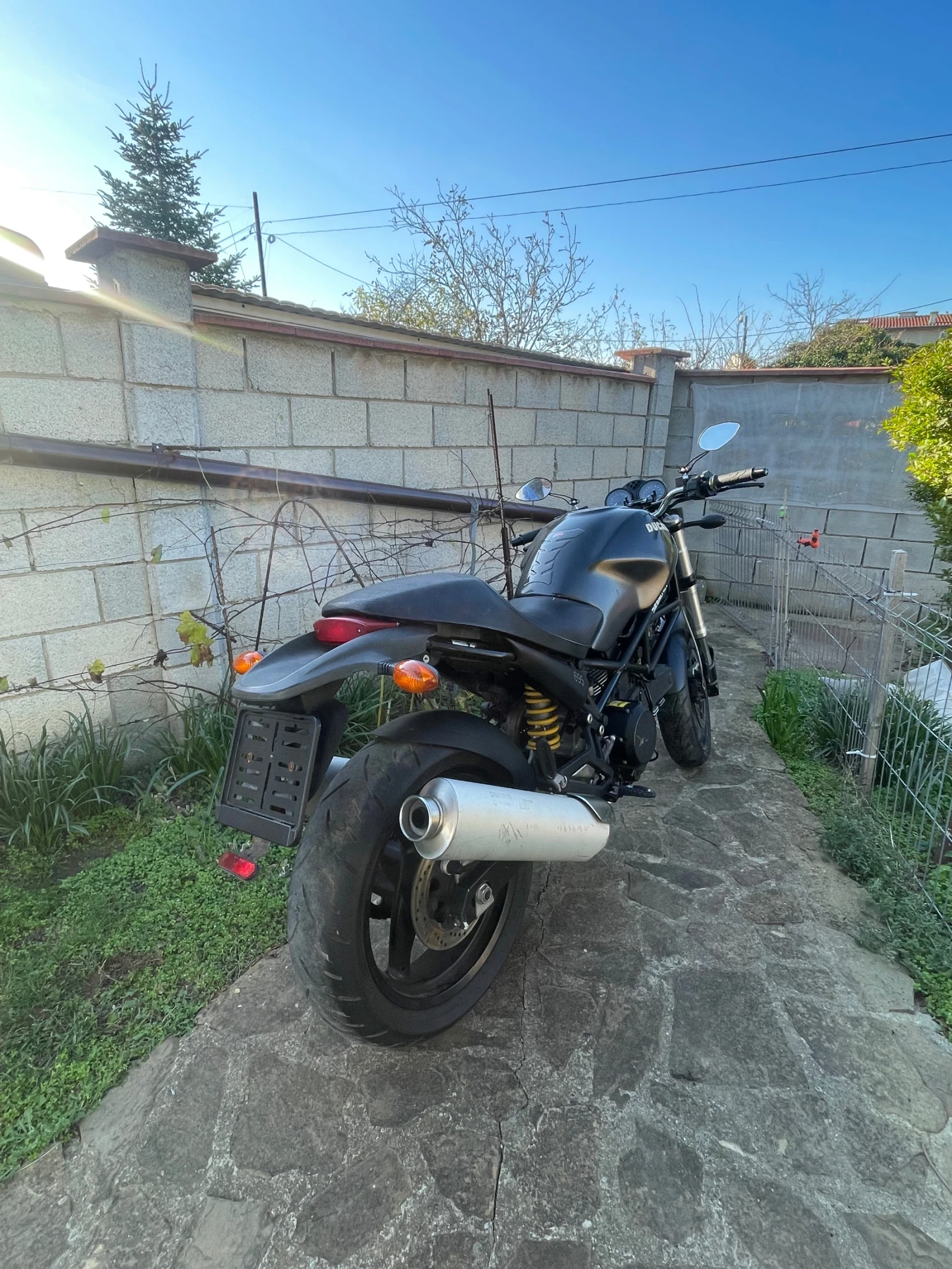 Ducati Monster 695 Desmo Design, снимка 1