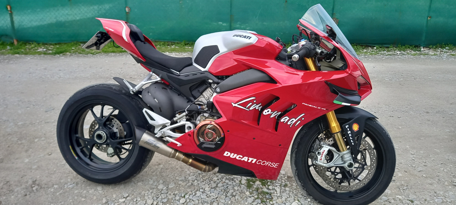 Ducati Panigale V4S - изображение 1