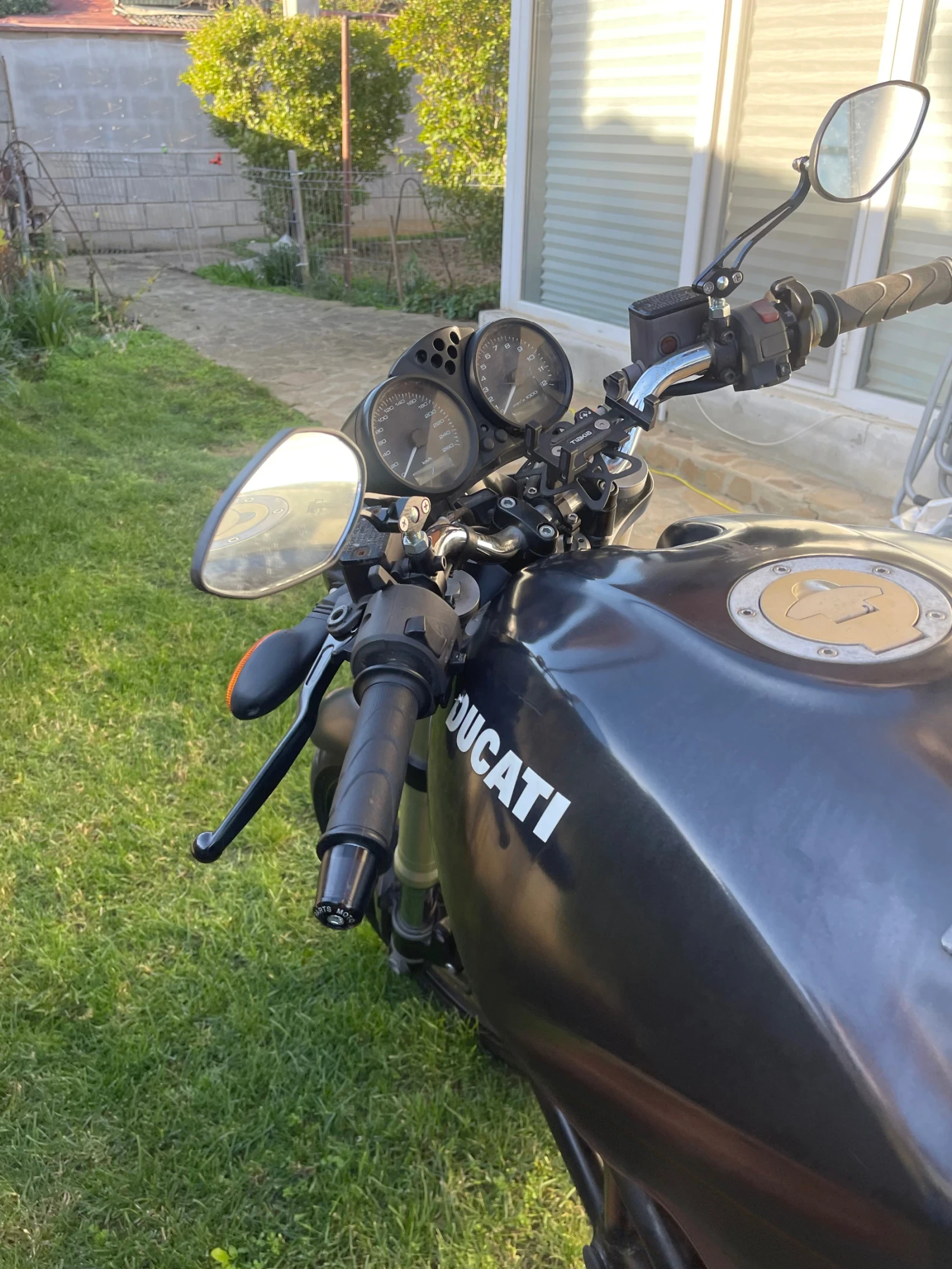 Ducati Monster 695 Desmo Design - изображение 10