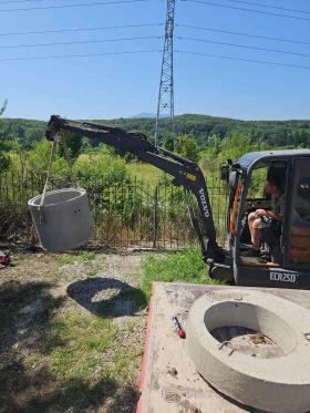 Багер Volvo ECR 25D, снимка 9