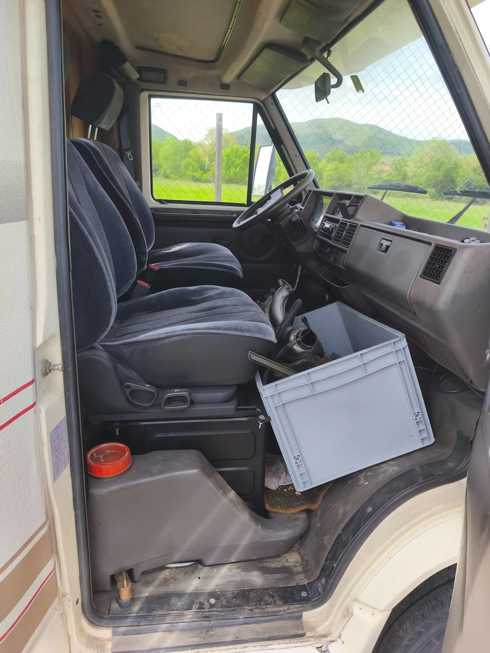 Кемпер Dethleffs Fiat Ducato 1.9TD, снимка 17 - Каравани и кемпери - 54501641